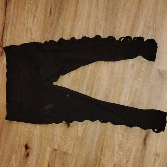 Torrid Lattice Leggings Size 1 - Picture 1 of 3